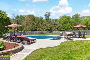 11 N Woodleigh Dr, Cherry Hill, NJ 08003 - Photo 49