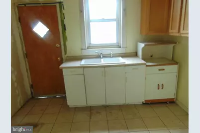 640 York Street, Camden, NJ 08102 - Photo 9