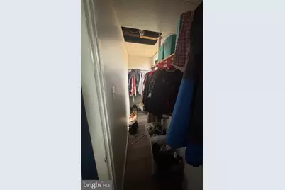 22 E Thompson Avenue, Gloucester City, NJ 08030 - Photo 9