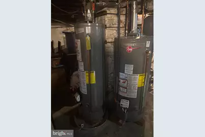 22 E Thompson Avenue, Gloucester City, NJ 08030 - Photo 5