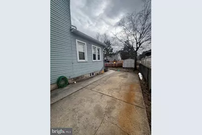 22 E Thompson Avenue, Gloucester City, NJ 08030 - Photo 11