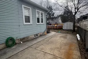 22 E Thompson Ave, Gloucester City, NJ 08030 - Photo 11