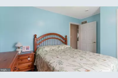 321 Thompson Avenue, Chesilhurst, NJ 08089 - Photo 27
