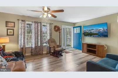 321 Thompson Avenue, Chesilhurst, NJ 08089 - Photo 17