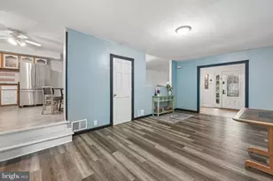 410 Narragansett Dr, Cherry Hill, NJ 08002 - Photo 5