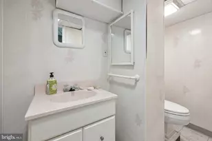 410 Narragansett Dr, Cherry Hill, NJ 08002 - Photo 21