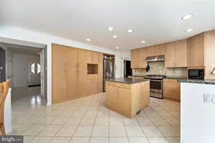 1624 Crown Point Ln, Cherry Hill, NJ 08003 - Photo 5
