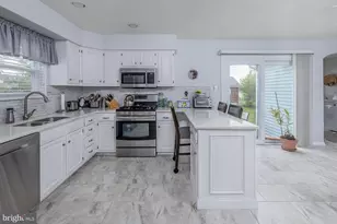 120 Bowers Ave, Runnemede, NJ 08078 - Photo 7