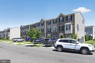 31 Village Green Ln, Sicklerville, NJ 08081 - Photo 3