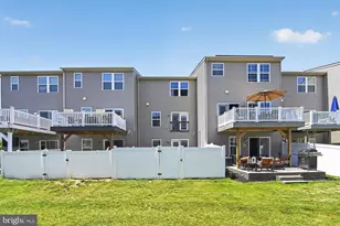 31 Village Green Ln, Sicklerville, NJ 08081 - Photo 29