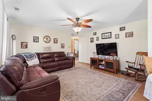 416 Walnut Ave, Gloucester City, NJ 08030 - Photo 5