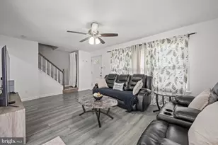 9 Lawrence Ct, Sicklerville, NJ 08081 - Photo 3
