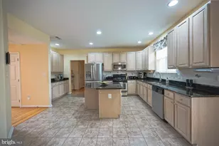 11 Exton Cir, Cherry Hill, NJ 08003 - Photo 19