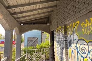 42 Stewart St, Camden, NJ 08105 - Photo 3