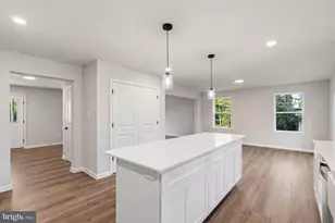 212 Lotus Ave, Voorhees, NJ 08043 - Photo 9