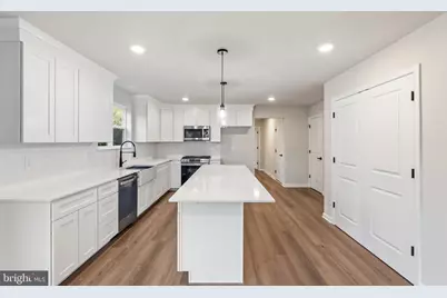 212 Lotus Avenue, Voorhees, NJ 08043 - Photo 5