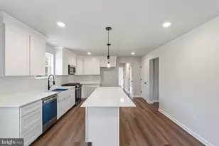 216 Lotus Ave, Voorhees, NJ 08043 - Photo 5
