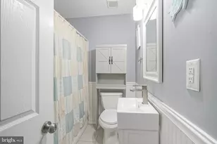 35 St Charles Pl, Runnemede, NJ 08078 - Photo 17