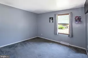 661 Pacific Ave, Waterford Township, NJ 08004 - Photo 15