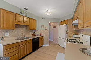 60 Smokey Run Dr, Berlin, NJ 08009 - Photo 13