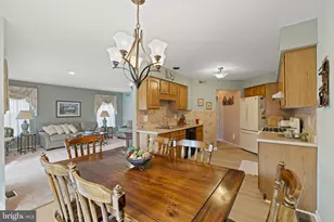60 Smokey Run Dr, Berlin, NJ 08009 - Photo 11