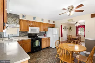 744 W 3rd Ave, Runnemede, NJ 08078 - Photo 11