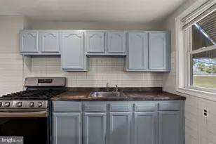 1016 S Merrimac Rd, Camden, NJ 08104 - Photo 9
