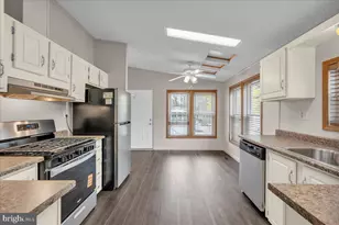 25 Loft Mountain Dr, Sicklerville, NJ 08081 - Photo 11