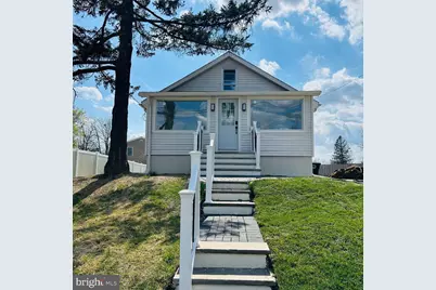 352 Roosevelt Avenue, Lindenwold, NJ 08021 - Photo 1