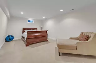 34 Glacier Dr, Berlin, NJ 08009 - Photo 29
