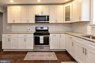 17 Lisa Dr, Gloucester Township, NJ 08012 - Photo 3