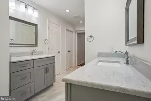 13 Bradford Ct, Voorhees, NJ 08043 - Photo 41