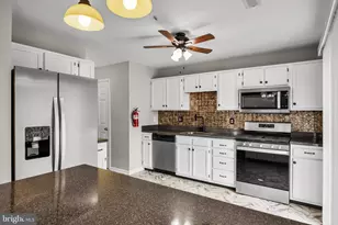 1505 Beacon Hill Dr, Sicklerville, NJ 08081 - Photo 11