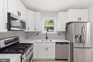 528 Davis Rd, Barrington, NJ 08007 - Photo 9