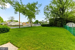 200 Reading Ave, Barrington, NJ 08007 - Photo 3