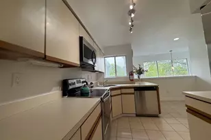 828 Chanticleer Dr, Cherry Hill, NJ 08003 - Photo 3