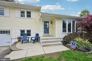 129 Valley Run Dr, Cherry Hill, NJ 08002 - Photo 3