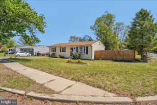 2 Del Sordo Dr, Sicklerville, NJ 08081 - Photo 3