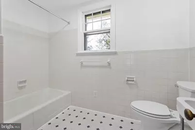 300 Hutchinson Avenue, Haddonfield, NJ 08033 - Photo 15