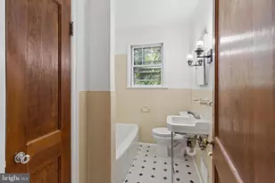 300 Hutchinson Ave, Haddonfield, NJ 08033 - Photo 13