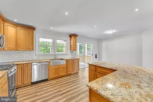 28 Spring Hill Dr, Clementon, NJ 08021 - Photo 11
