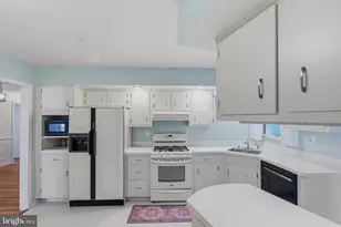 417 Monmouth Dr, Cherry Hill, NJ 08002 - Photo 17