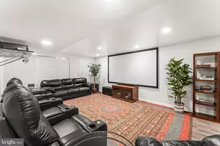 19 Chambord Ln, Voorhees, NJ 08043 - Photo 37