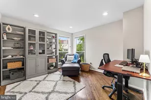 19 Chambord Ln, Voorhees, NJ 08043 - Photo 9