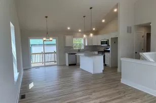 8 Oxford Ave, Gloucester City, NJ 08030 - Photo 3