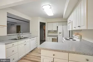 124 Greenvale Rd, Cherry Hill, NJ 08034 - Photo 5