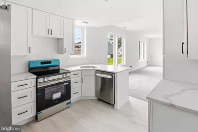 43 E Hodges Avenue, Lawnside, NJ 08045 - Photo 11