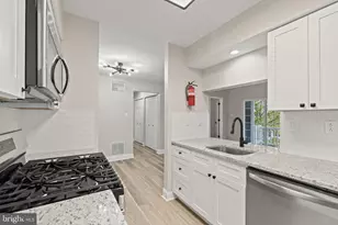 1806 Aberdeen Ln, Gloucester Township, NJ 08012 - Photo 13