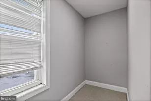 418 Vine St, Camden, NJ 08102 - Photo 19