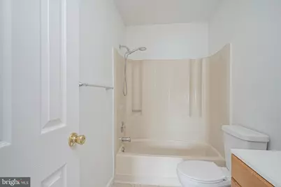107 Lucas Lane, Voorhees, NJ 08043 - Photo 11